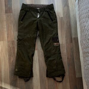 Womens CAPP3L Stylish  Snowboard or Ski Pants